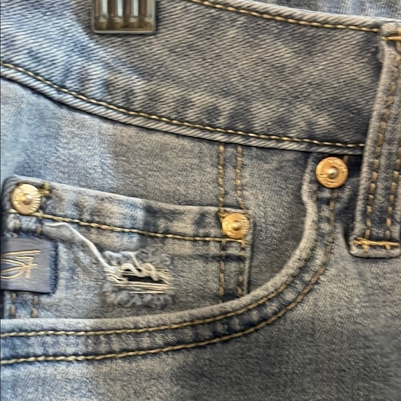 7 For All Mankind Light Blue Jean Shorts - Picture 6 of 11